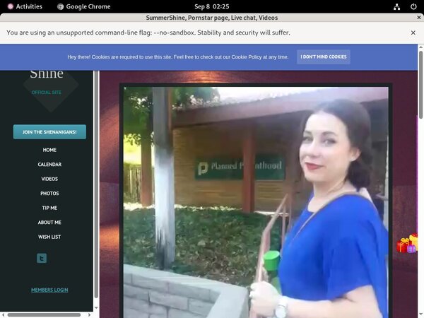 [Image: Livelaughcummodelcentrocom-Webcam.jpg]